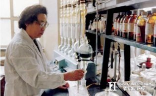 应该学习屠嗷嗷淡看名利的注解科学精神
